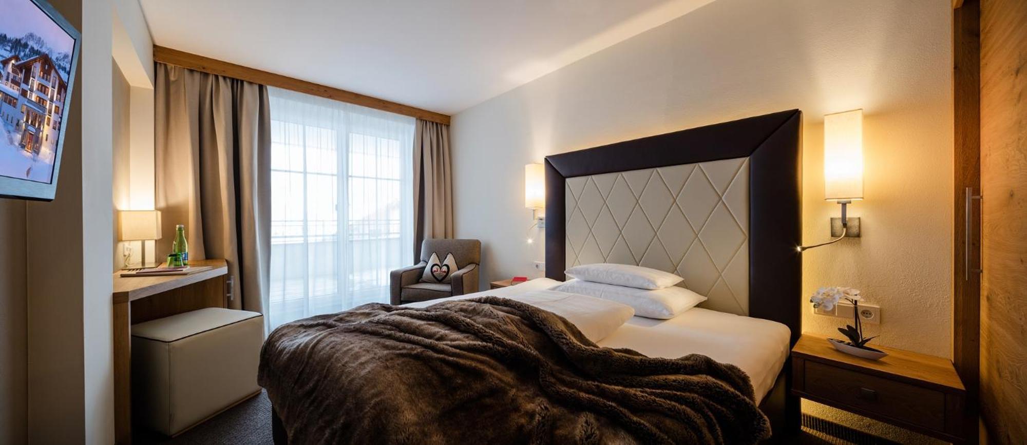 Superior Hotel Panorama オーバータウエルン エクステリア 写真